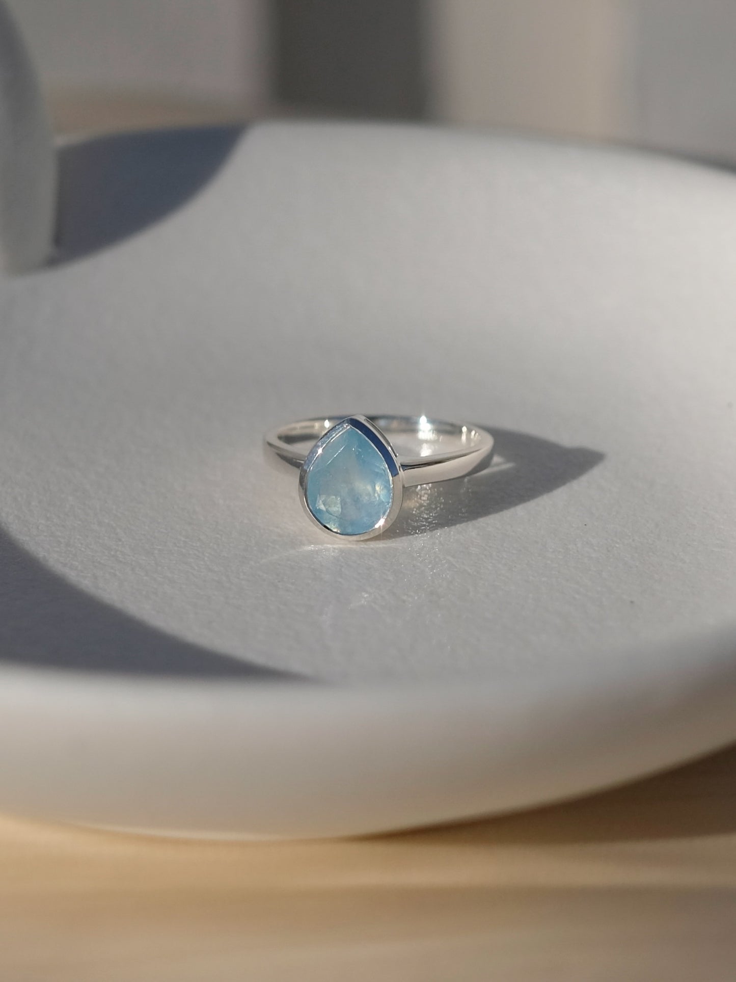Aquamarine dewdrop ring
